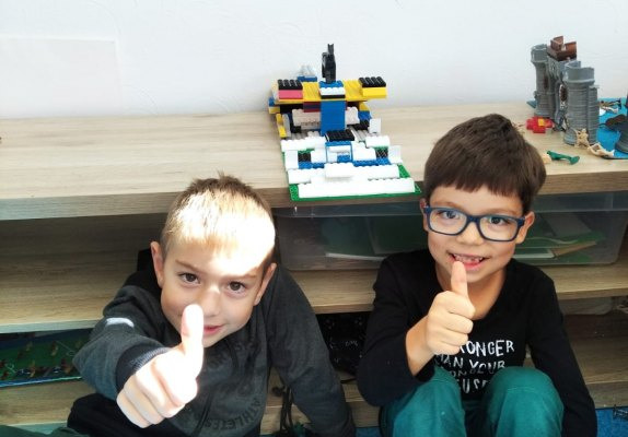 8c3a19d7-bda4-4ccb-8b41-1ae8e075f6cb